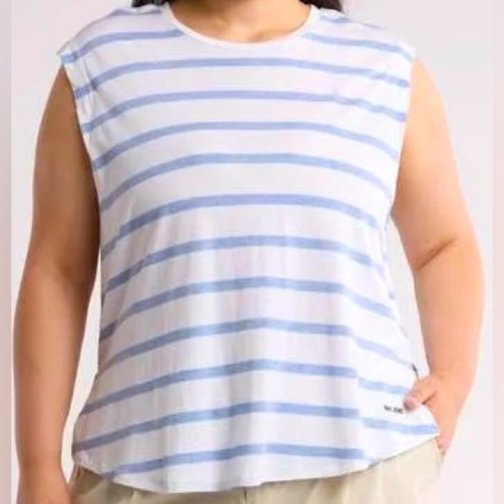 DKNY JEANS | Women's Sleeveless Crewneck Top